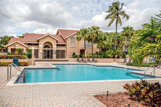 Building Photo - 10630 SW 157th Ct