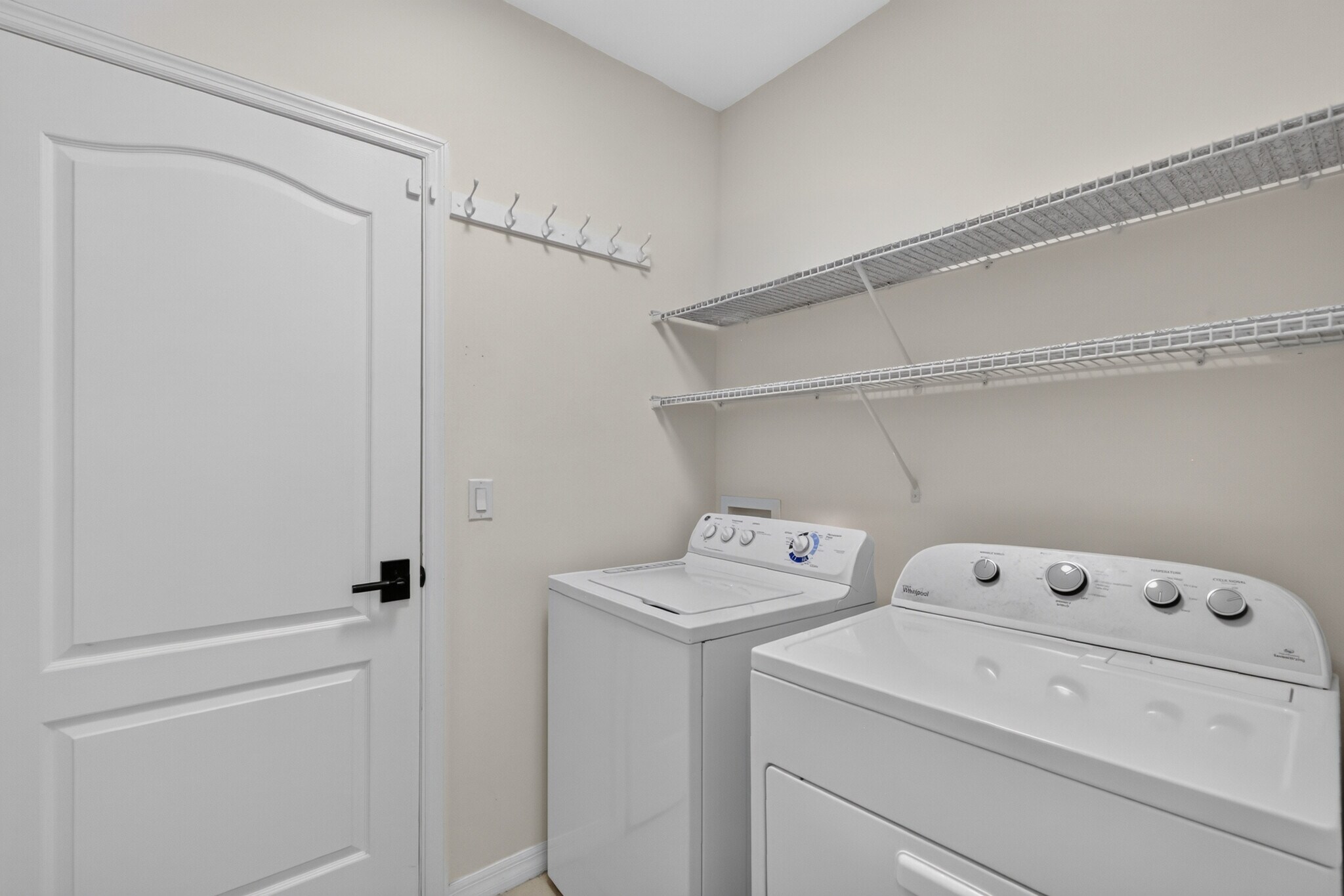 Building Photo - 345 Red Kite Dr