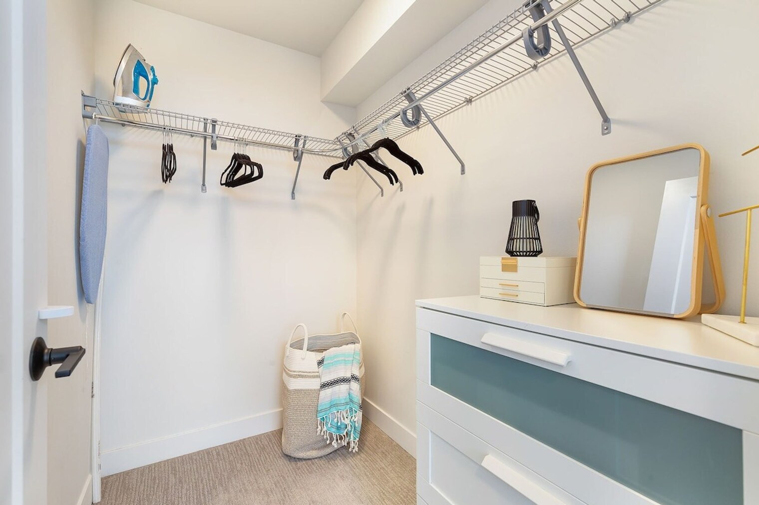 Building Photo - 65 W Dravus St