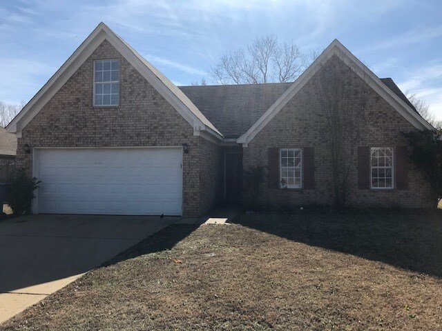 Primary Photo - 100 Clay Hills Dr