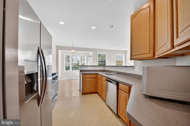 Building Photo - 1515 Shields Terrace NE