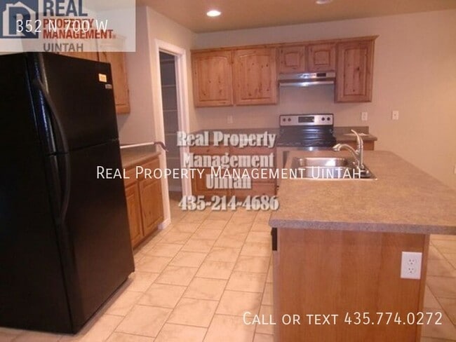 Building Photo - 352 N 700 W