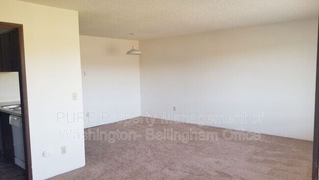 Building Photo - 808 21st St