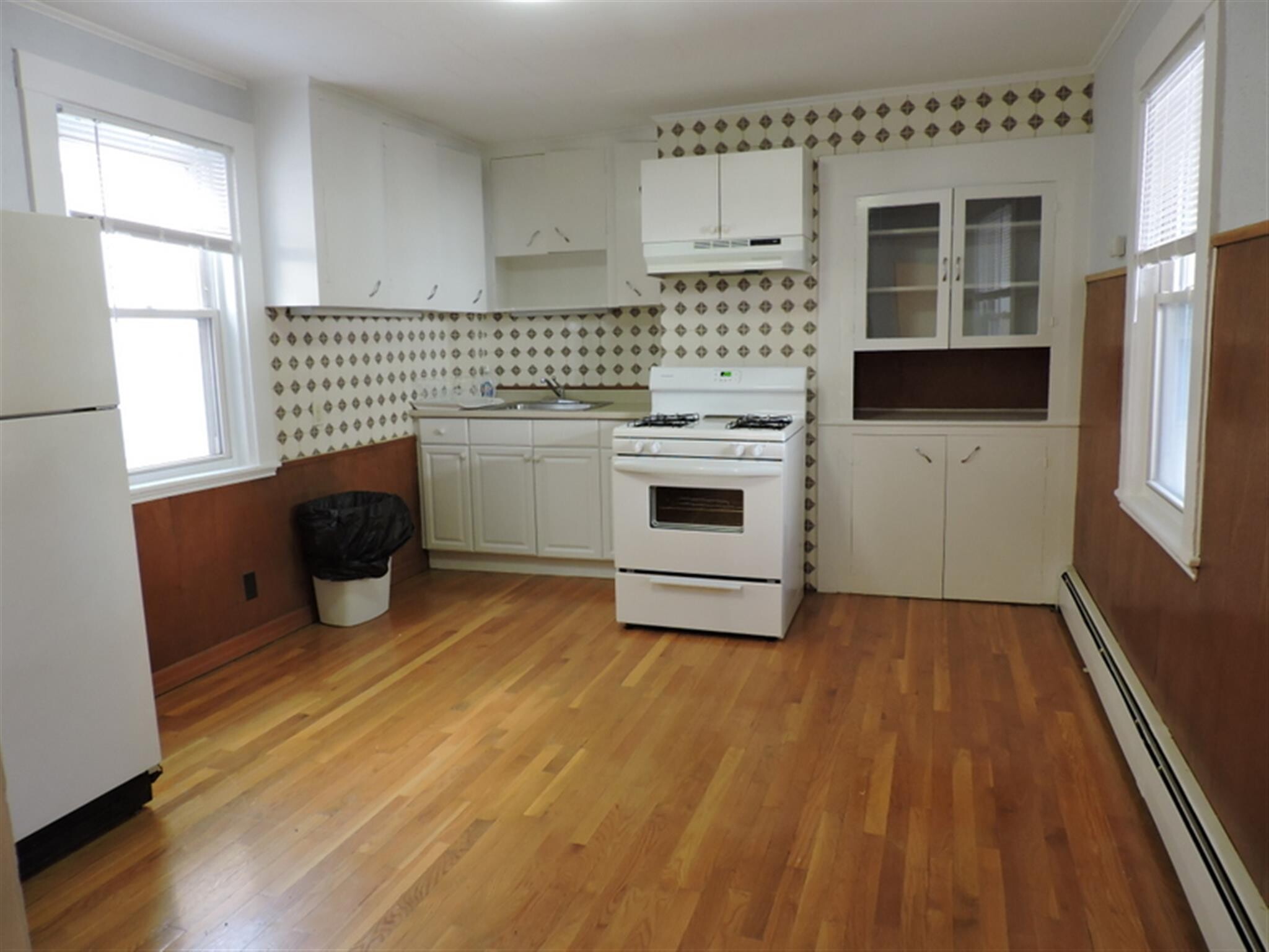 Building Photo - 119 Amory St
