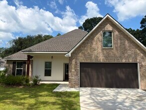 Building Photo - 39427 N Bunker Hill Rd