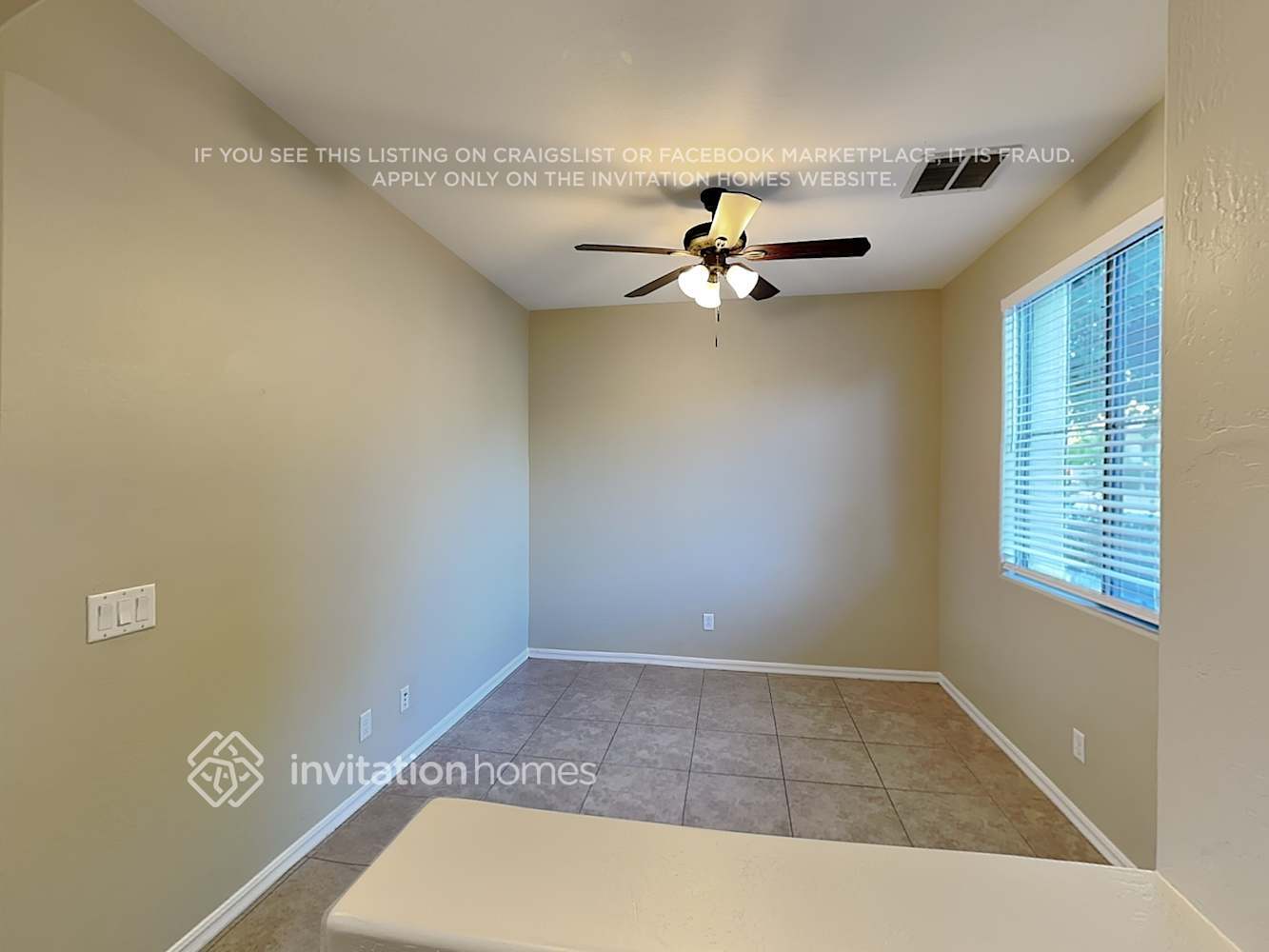 Building Photo - 14541 W Maui Ln