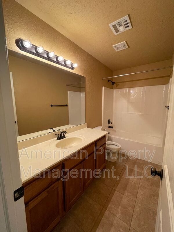 Building Photo - 13046 E 133rd Pl N