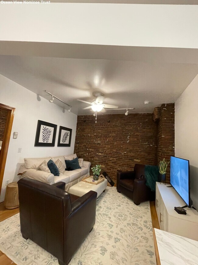 Building Photo - 84 Prince St