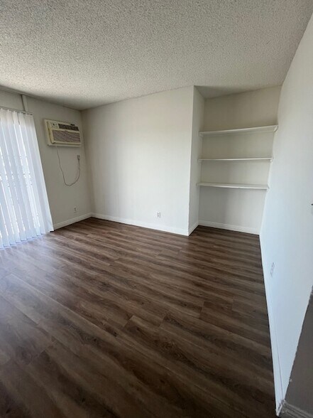 Building Photo - 123 Mariposa N Ave