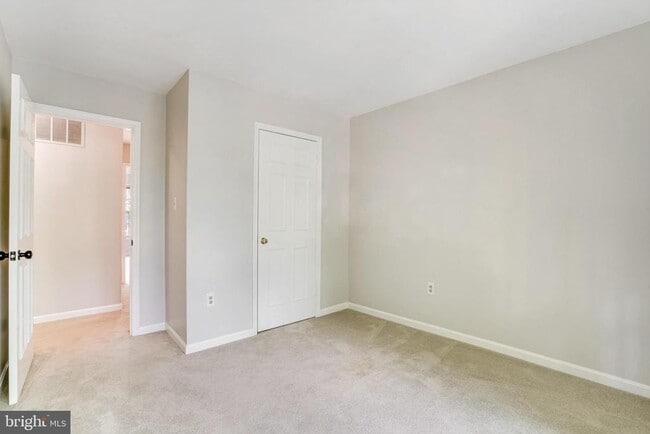 Building Photo - 2131 Kings Mill Ct