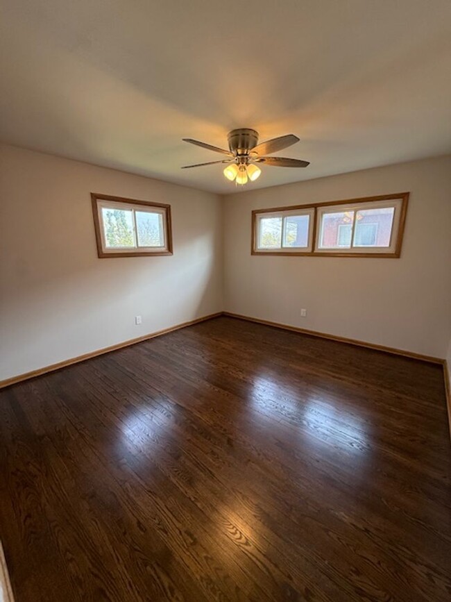 Building Photo - 4322n88tM