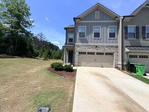 Building Photo - 2222 Bohan Ct