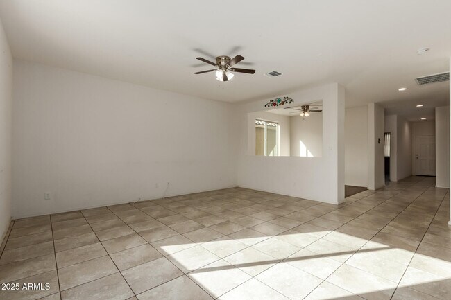 Building Photo - 11603 W Calavar Rd