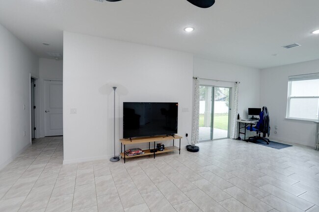 Building Photo - 2830 Lingo Ln