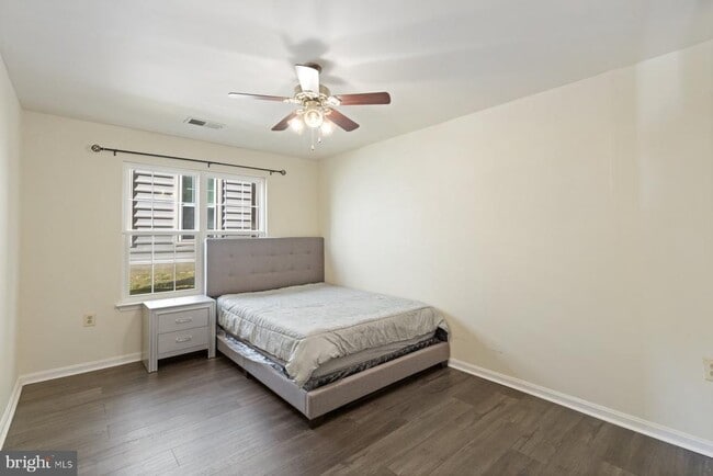 Building Photo - 8901 Stone Creek Pl