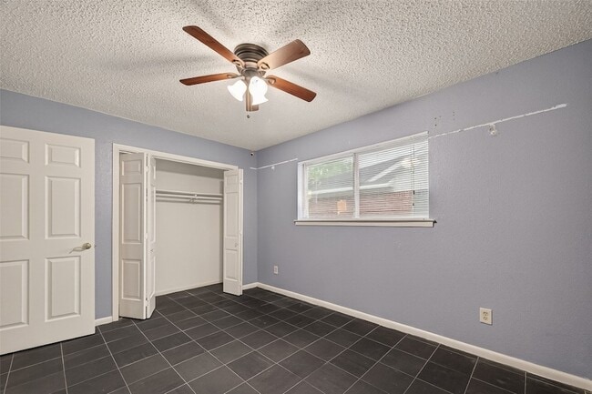 Building Photo - 16219 Rill Ln