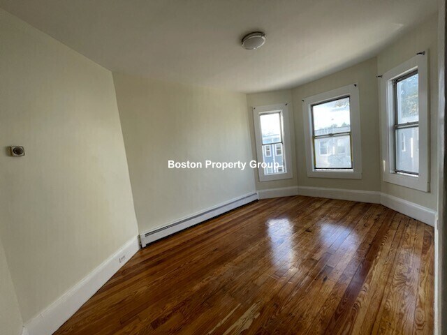 Building Photo - 22 Maryland St