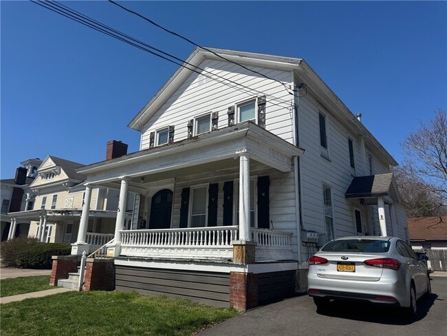 Building Photo - 113 W Main St