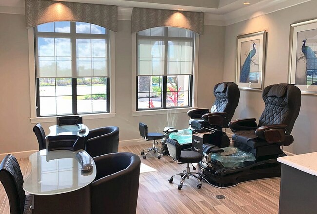 Salon Spa - 17006 Vardon Ter