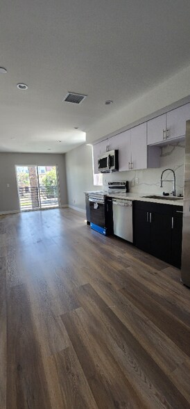 Building Photo - 117 S Rampart Blvd