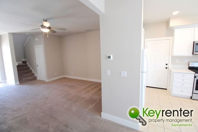 Building Photo - 3234 Sher Ct