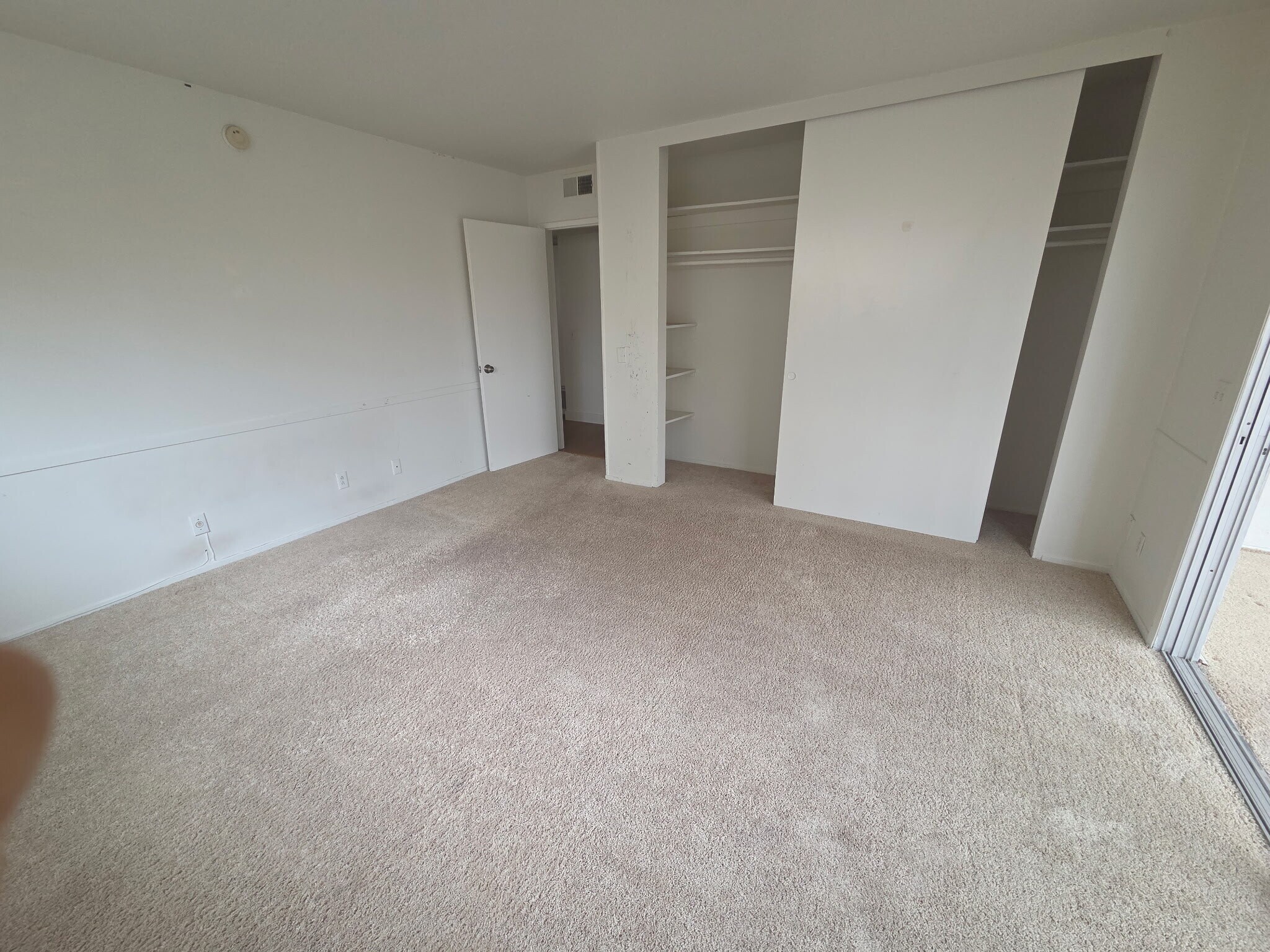 Building Photo - 3834 Mentone Ave