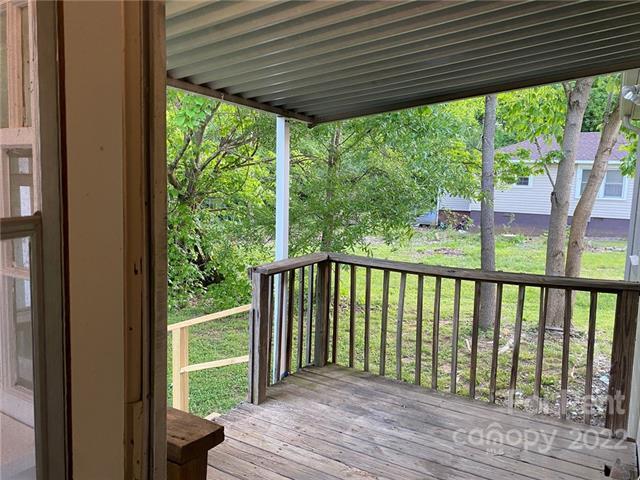 Building Photo - 419 Lincoln St