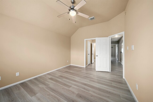 Building Photo - 12311 Amanda Meadows