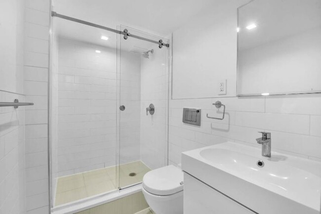 Building Photo - 2 bedroom in New York NY 10010