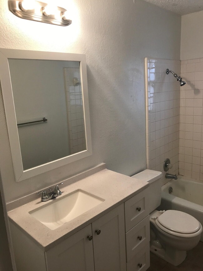 Building Photo - 7206 Avenue W