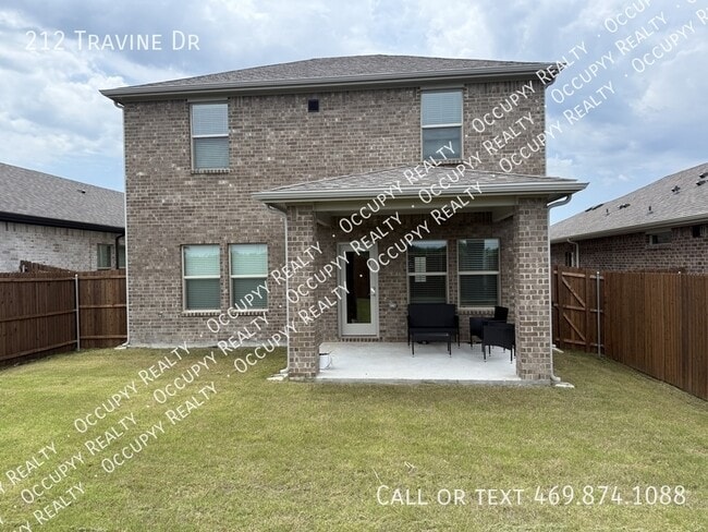 Building Photo - 212 Travine Dr