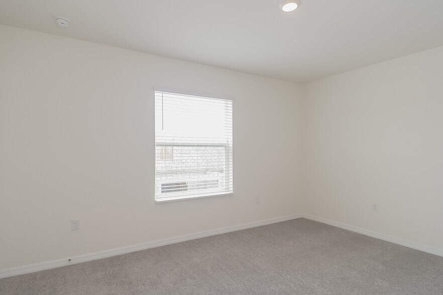 Building Photo - 2894 Peony Pr Ln
