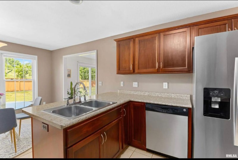 Building Photo - 10013 Brompton Ct