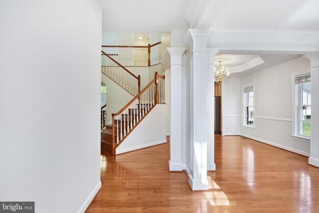 Building Photo - 8416 Churchside Dr