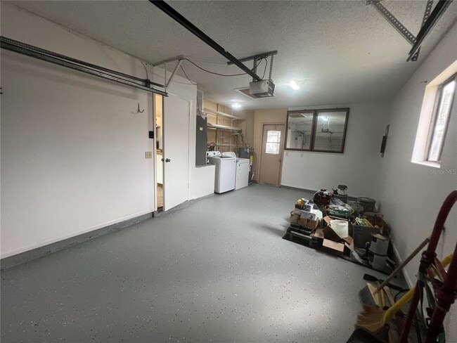 Building Photo - 3703 Suburban Ln