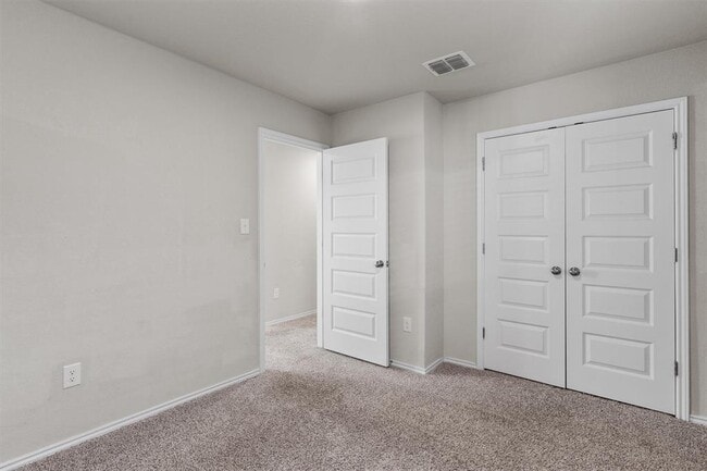 Building Photo - 222 Jaycen Ln