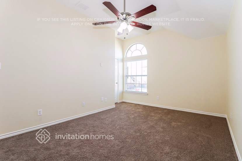 Building Photo - 6829 Muleshoe Ln