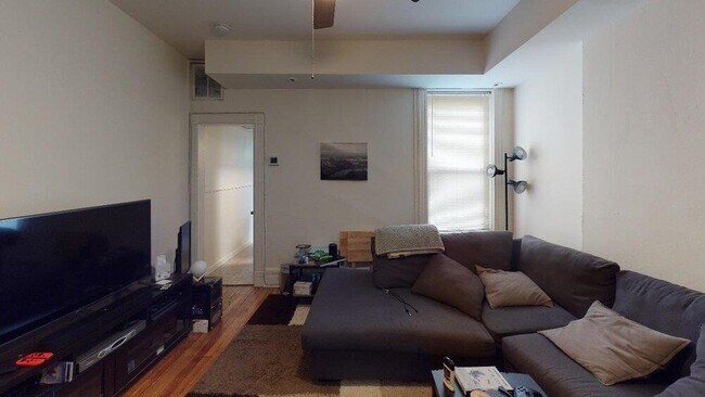 Building Photo - 1116 Hudson St