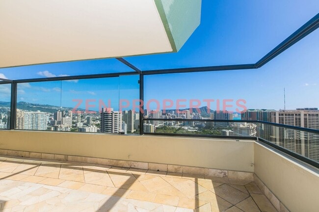 Building Photo - Furnished 2 bdrm / 2 bath unit at The Windsor Waikiki