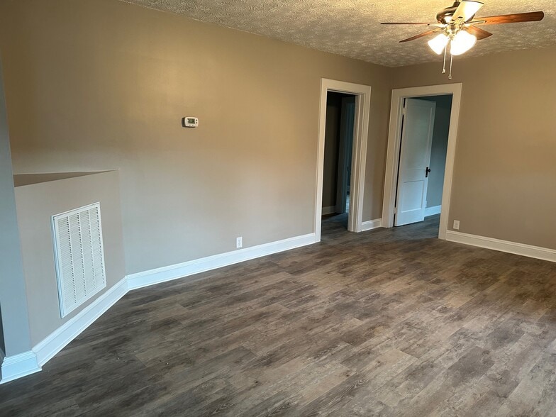 Living Room - 220 Lake St