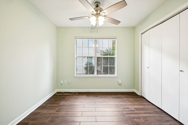 Building Photo - Welcome to this beautifully remodeled sing...
