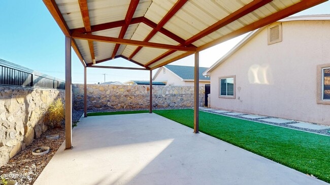 Building Photo - 4620 Joseph Rodriguez Dr