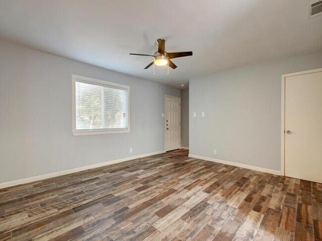 Building Photo - 6209 Adalee Ave