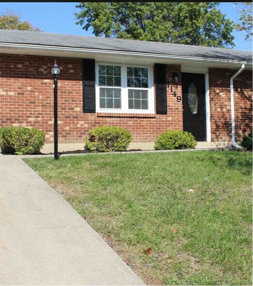 Building Photo - 1149 Navaho Dr