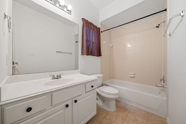 Building Photo - 2623 Shady Acres Ct