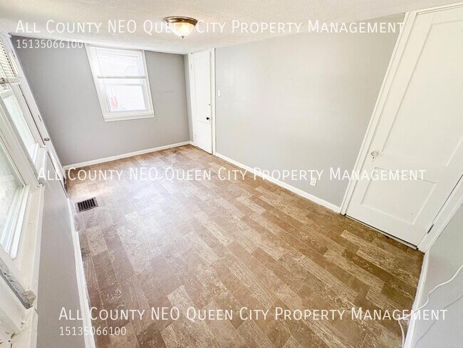 Building Photo - 1636 1st Ave