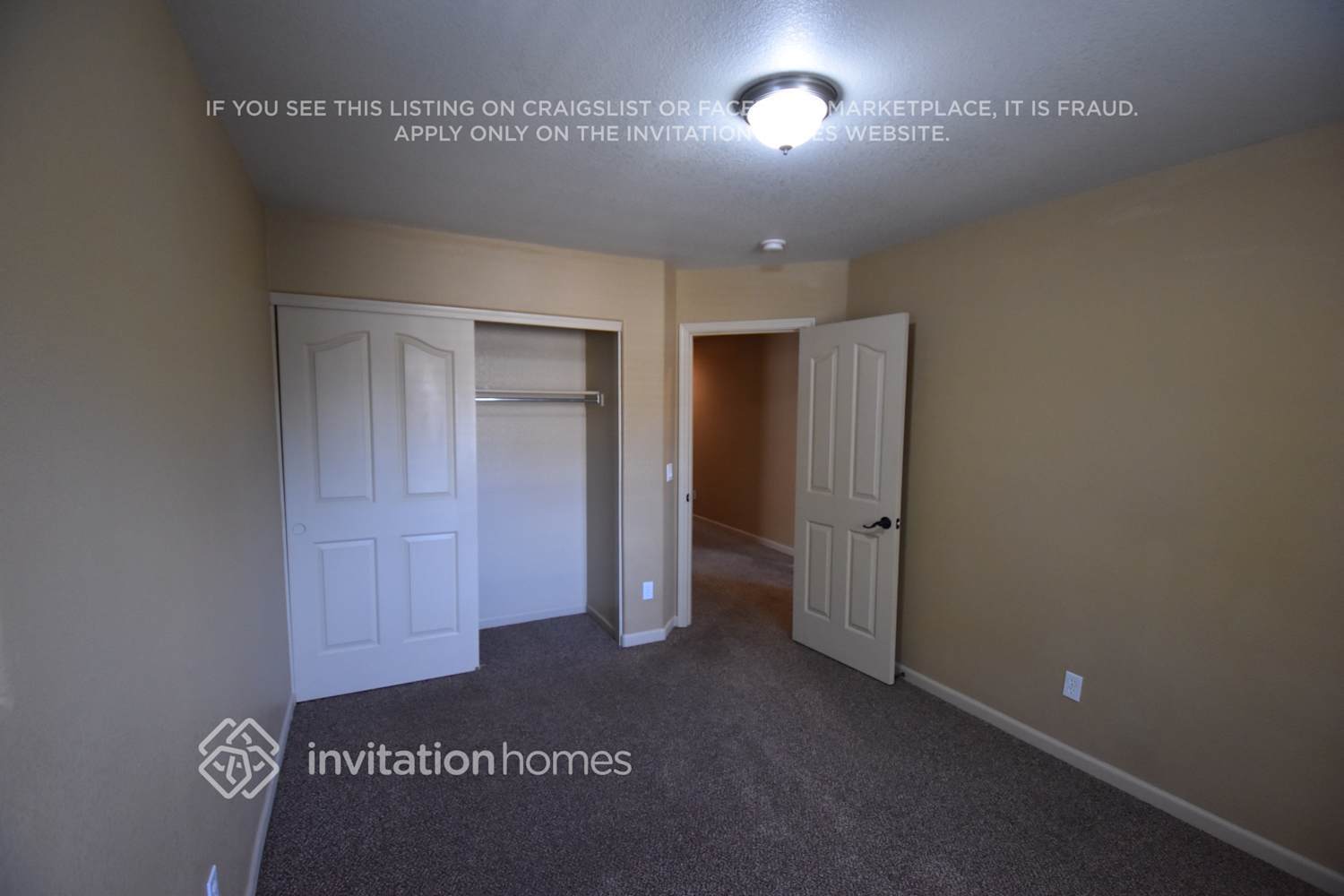 Building Photo - 5832 E Holmes Ave