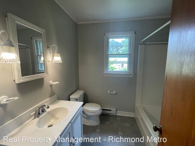 Building Photo - 3 br, 2 bath House - 8315 Hood Drive