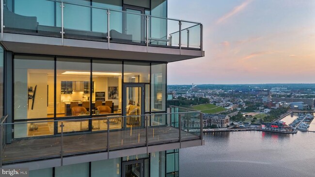Building Photo - 300 International Drive
