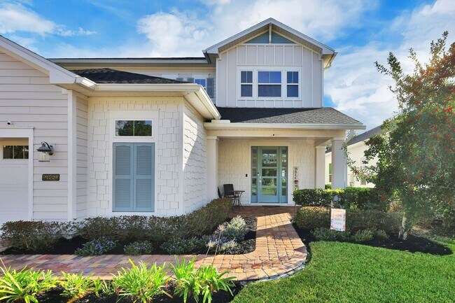 Building Photo - 2839 Montilla Dr